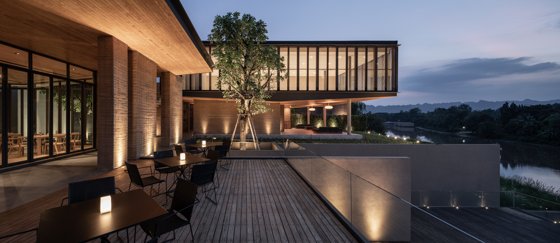 Tara Villa Riverkwai Resort - Kanchanaburi, Thailand - Exterior Dining Night View