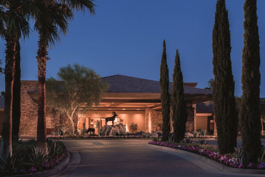The Ritz-Carlton, Rancho Mirage Resort - Rancho Mirage, CA, USA - Hotel Entrance Night