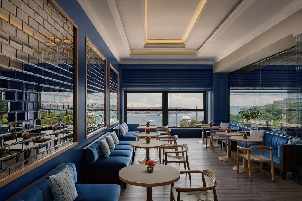 The Ritz-Carlton, Istanbul Hotel - Istanbul, Turkey - Bleu Lounge Bar