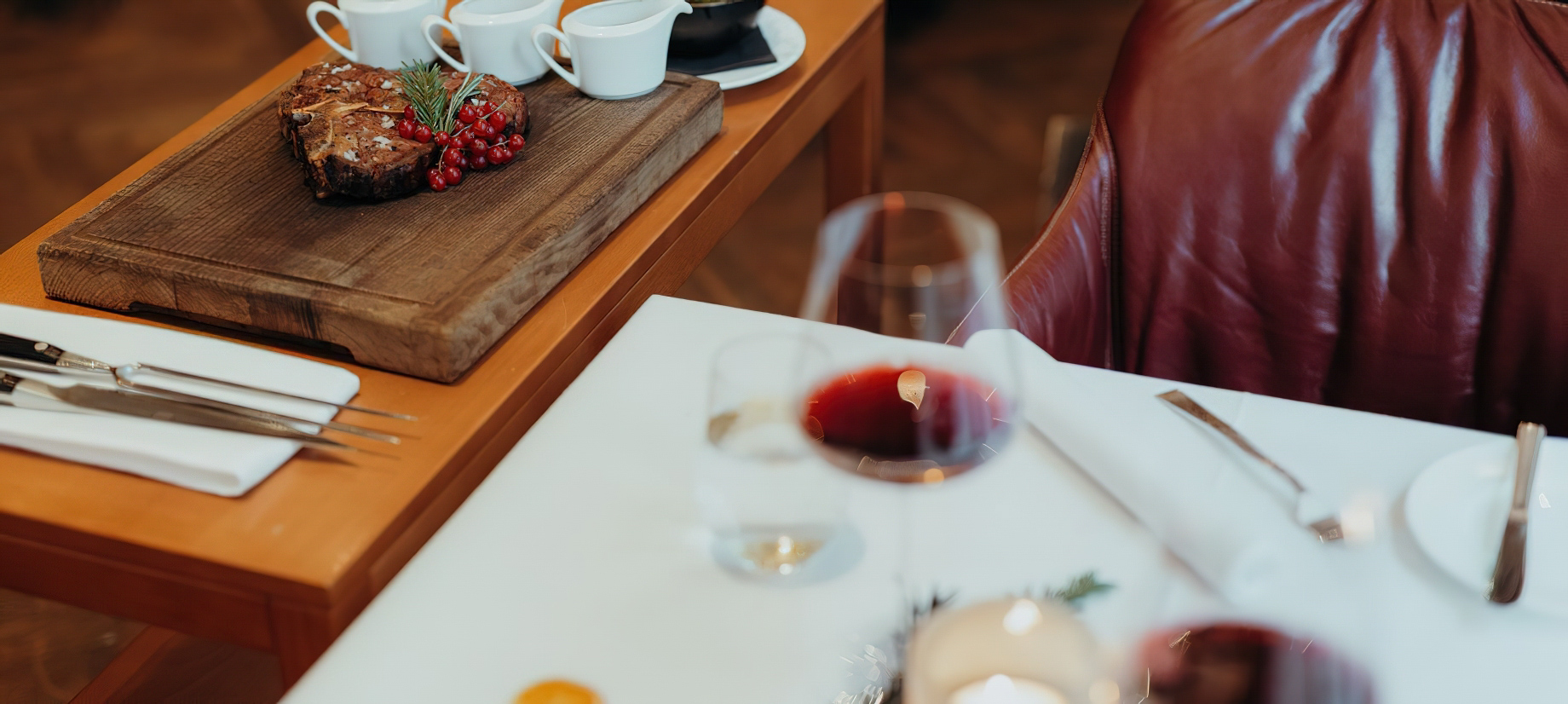 The Ritz-Carlton, Vienna Hotel – Vienna, Austria – Dstrikt Steakhouse Table