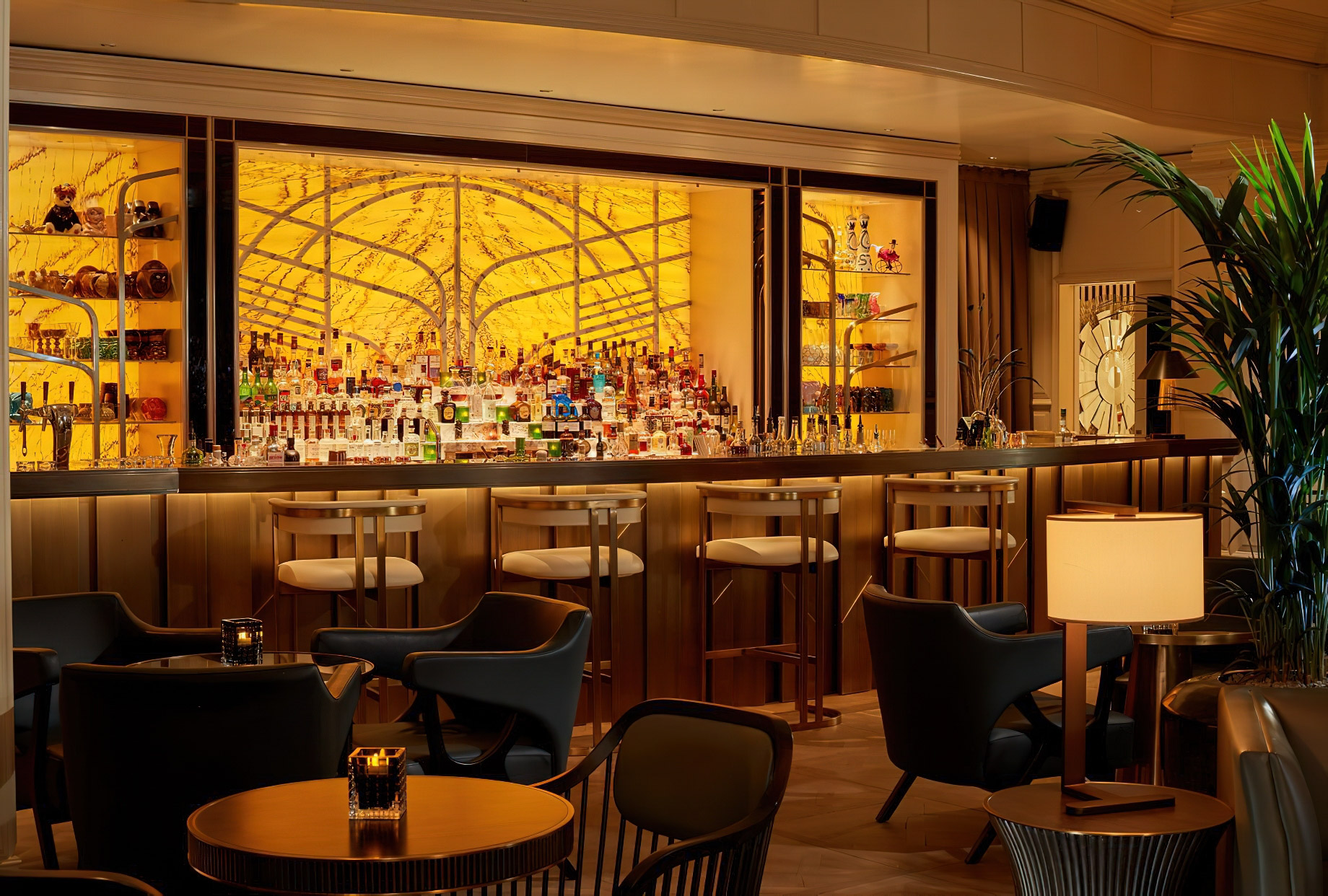 The Ritz-Carlton, Berlin Hotel - Berlin, Germany - The Curtain Club Bar