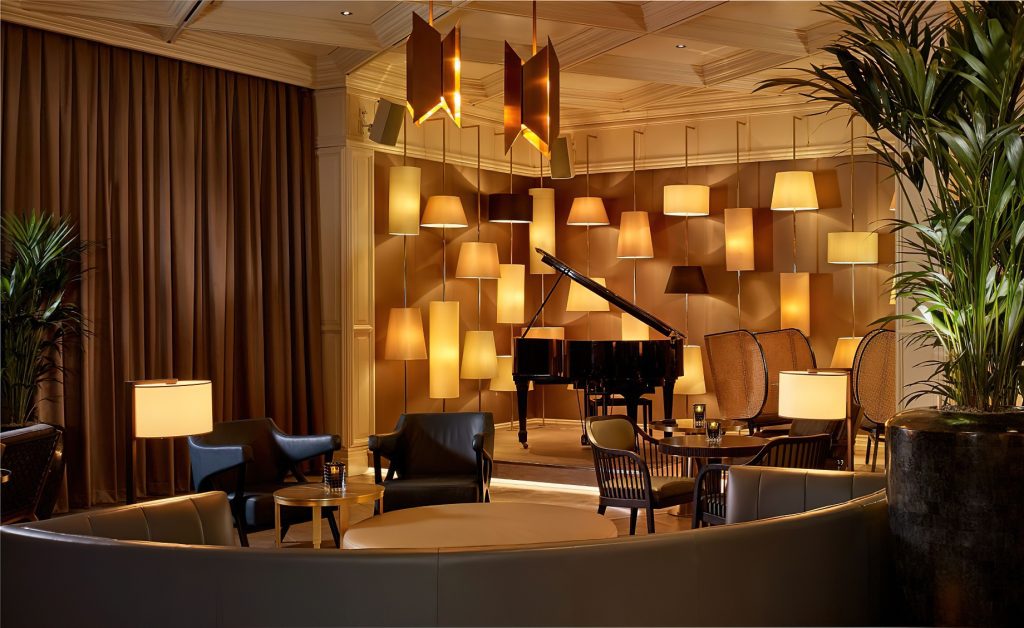 The Ritz-Carlton, Berlin Hotel - Berlin, Germany - The Curtain Club Decor
