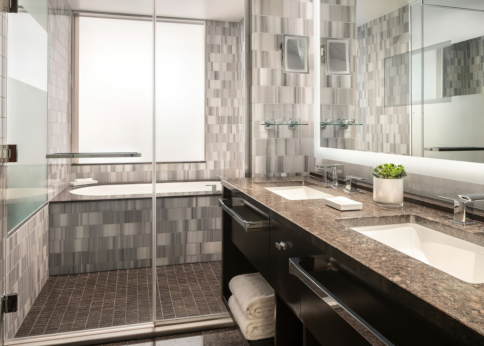 The Ritz-Carlton, Los Angeles L.A. Live Hotel - Los Angeles, CA, USA - Junior Suite Bathroom