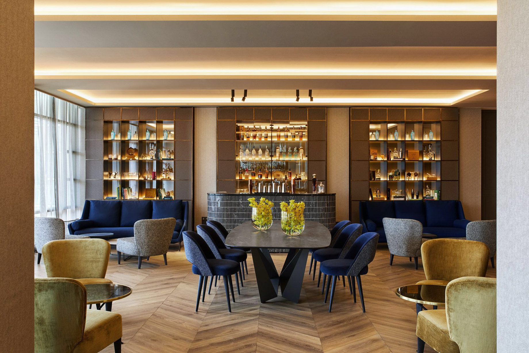 Hotel Arts Barcelona Ritz-Carlton – Barcelona, Spain – P41 Bar & Coctelarium Seating