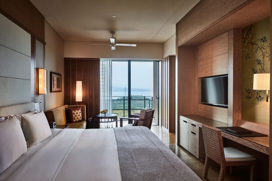 The Ritz-Carlton, Okinawa Hotel - Okinawa, Japan - Deluxe Room