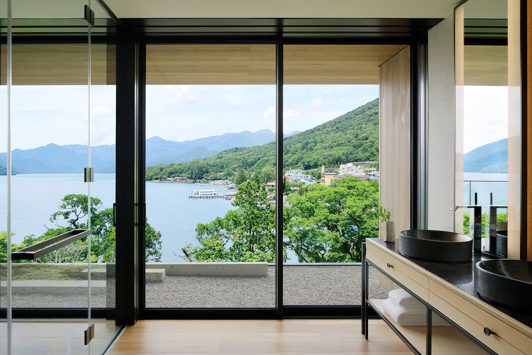 The Ritz-Carlton, Nikko Hotel – Nikko Tochigi, Japan – Lake Chuzenji View Suite Bathroom