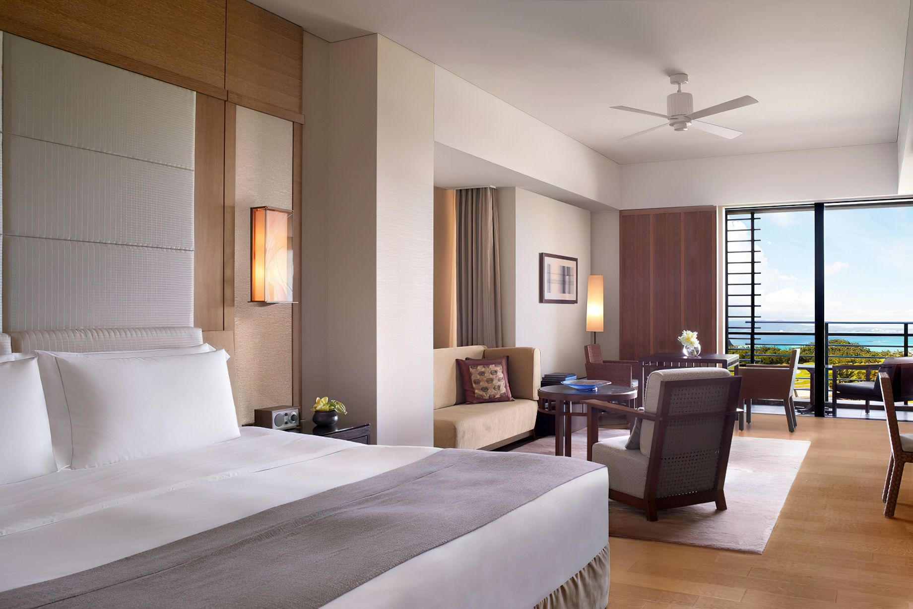 The Ritz-Carlton, Okinawa Hotel - Okinawa, Japan - Premier Deluxe Room Bed