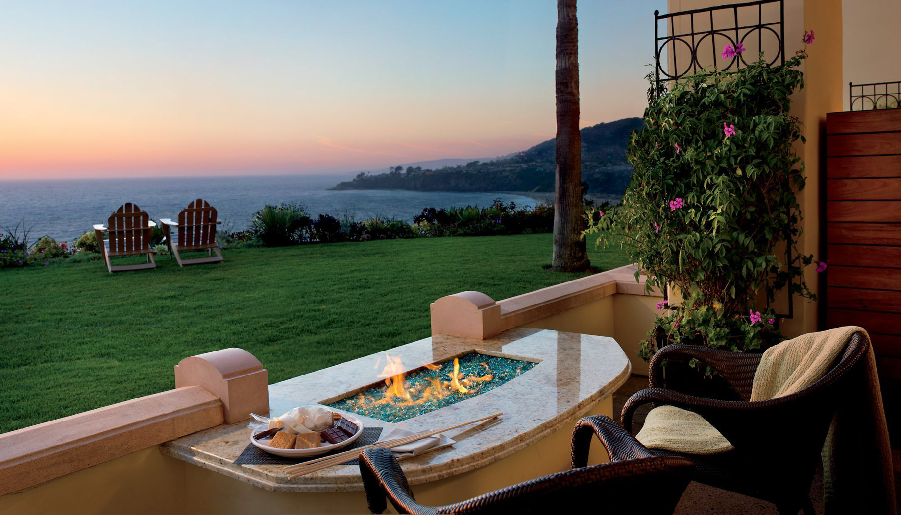 The Ritz-Carlton, Laguna Niguel Resort - Dana Point, CA, USA - Fireside Garden View Room