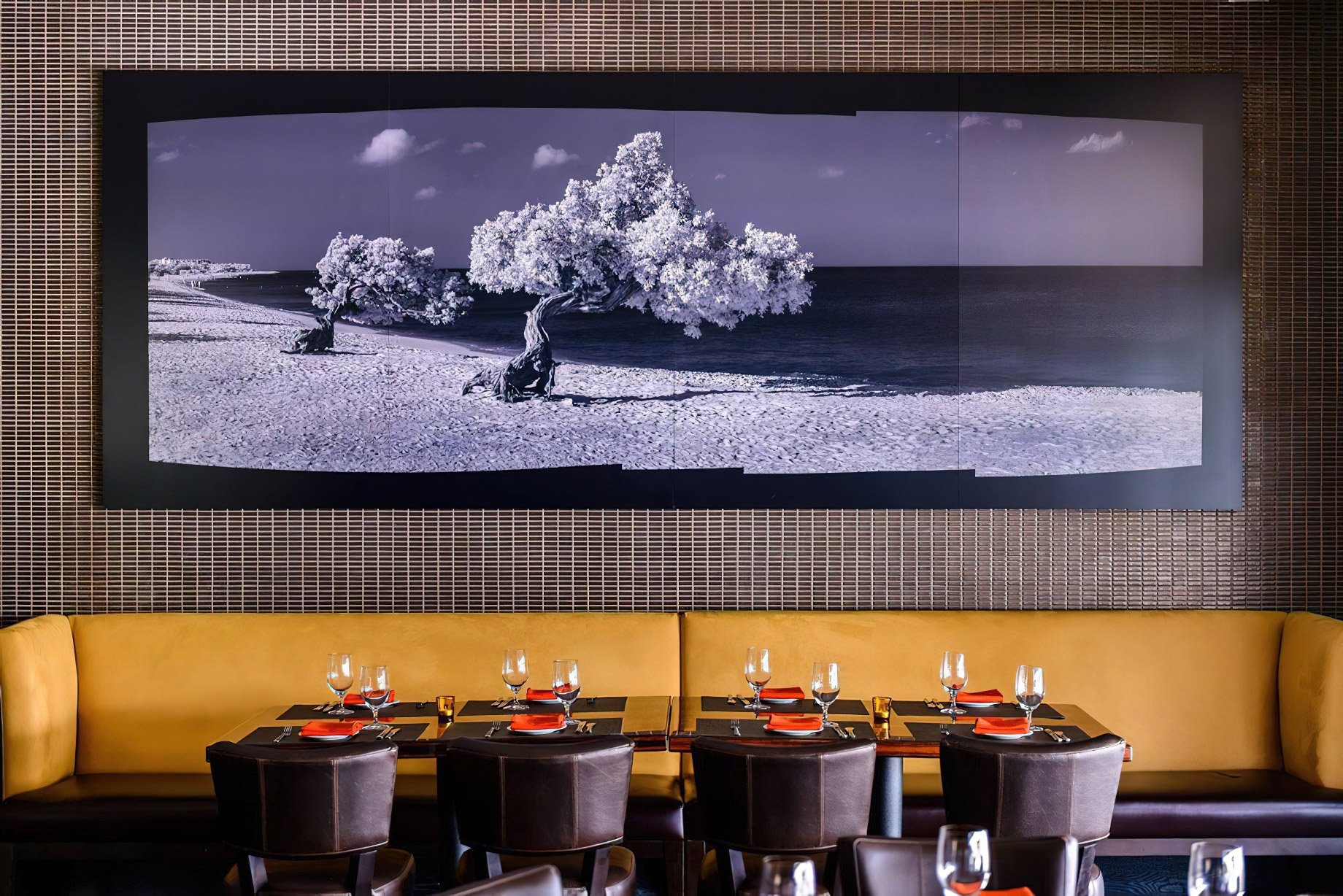 The Ritz-Carlton, Aruba Resort – Palm Beach, Aruba – BLT SteakRestaurant Interior Decor