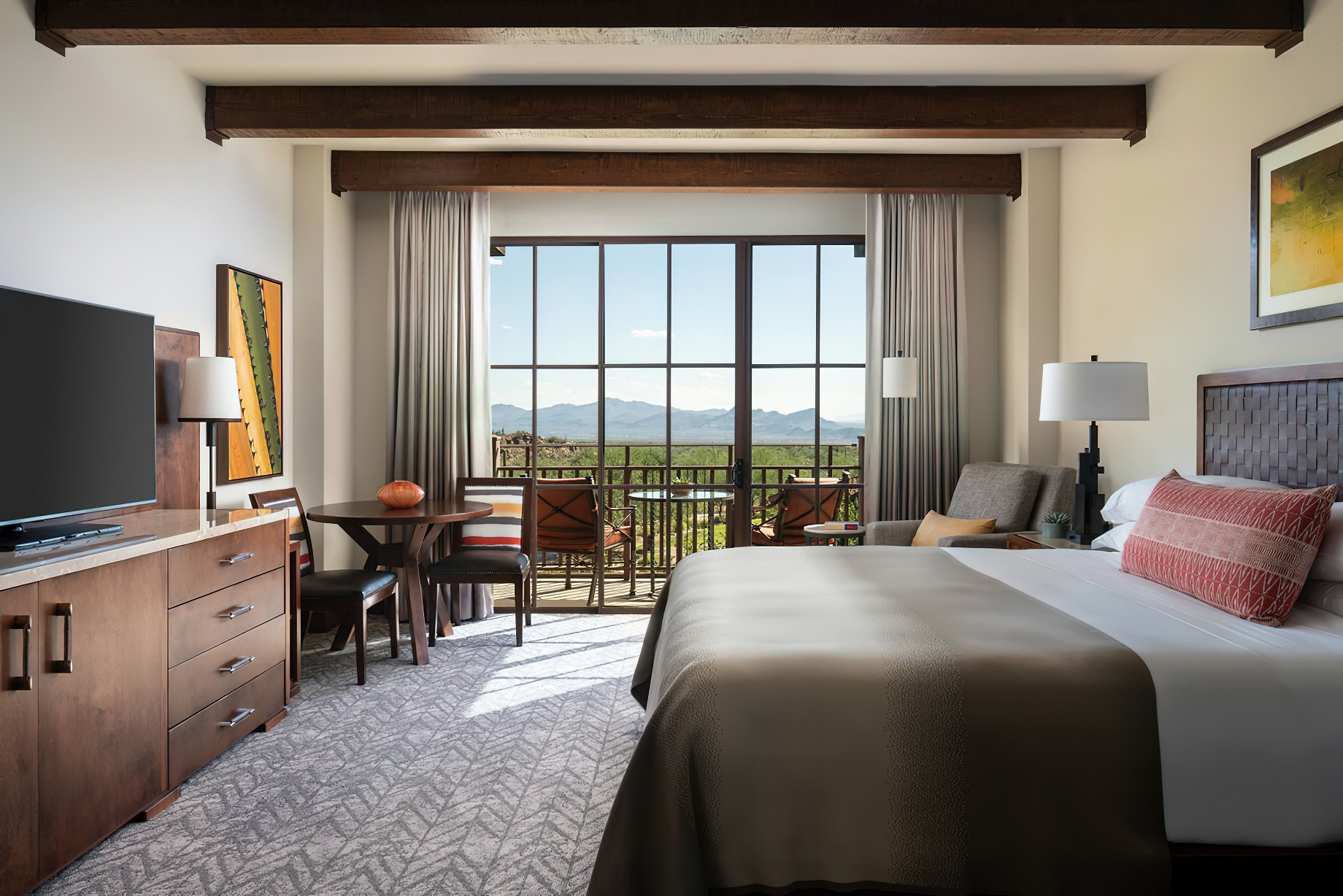 The Ritz-Carlton, Dove Mountain Resort - Marana, AZ, USA - Mountain View Room