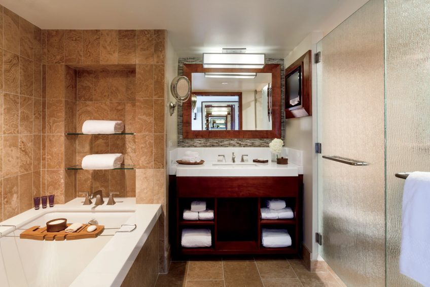 The Ritz-Carlton, Rancho Mirage Resort - Rancho Mirage, CA, USA - Guest Bathroom