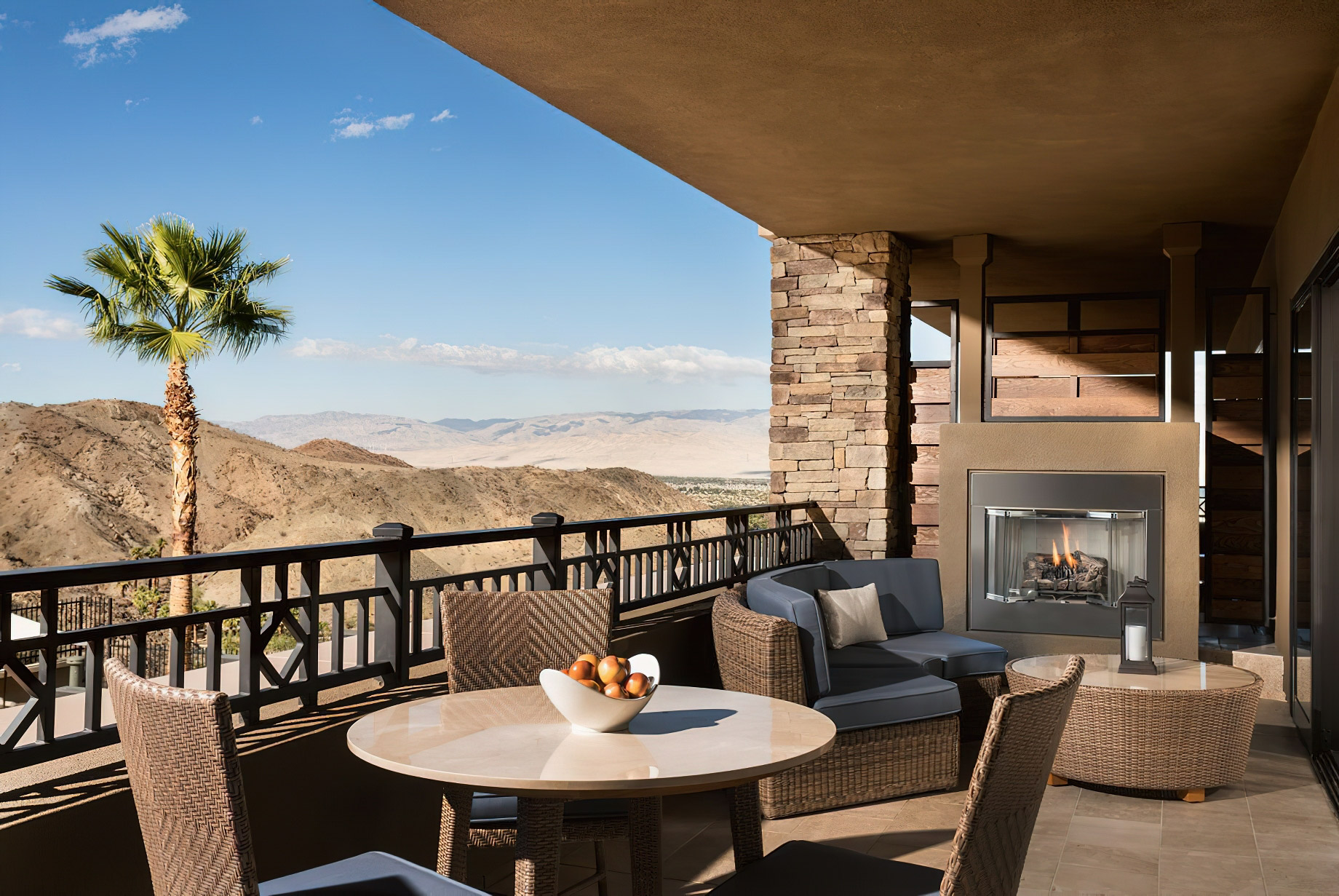 040 – The Ritz-Carlton, Rancho Mirage Resort – Rancho Mirage, CA, USA – One Bedroom Residential Suite Balcony