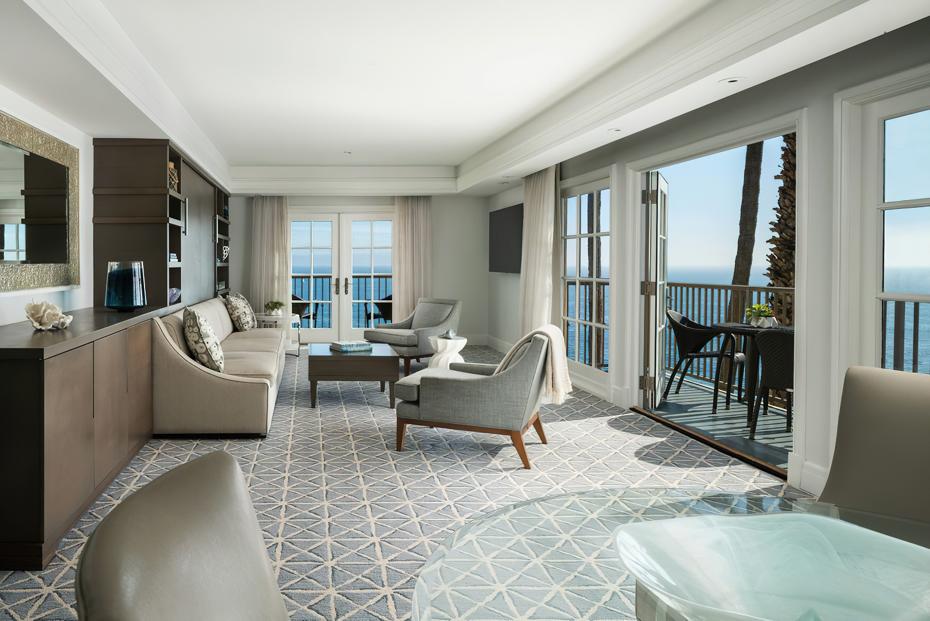 The Ritz-Carlton, Laguna Niguel Resort – Dana Point, CA, USA – Ocean Suite Living room