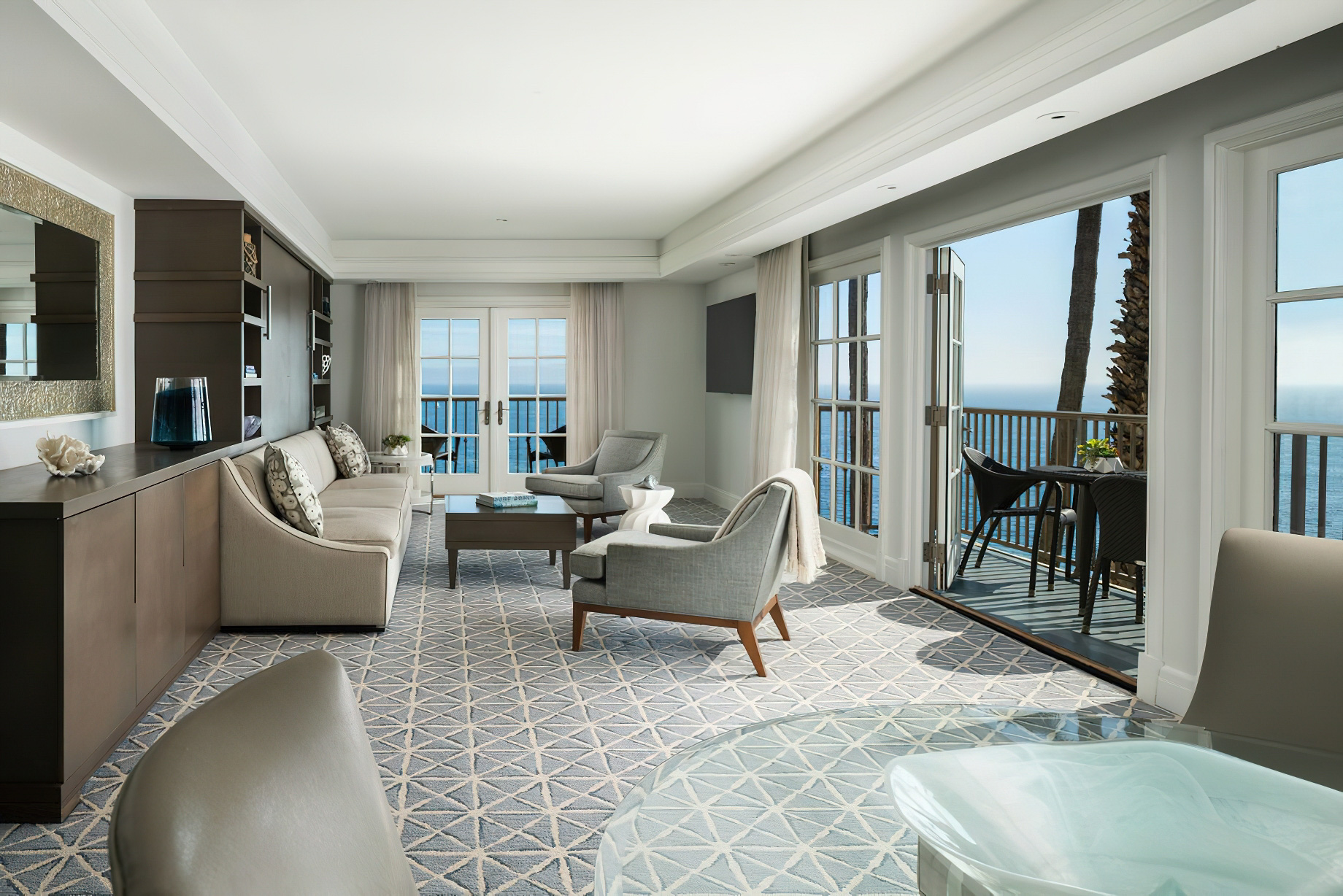 The Ritz-Carlton, Laguna Niguel Resort – Dana Point, CA, USA – Ocean Suite Living room