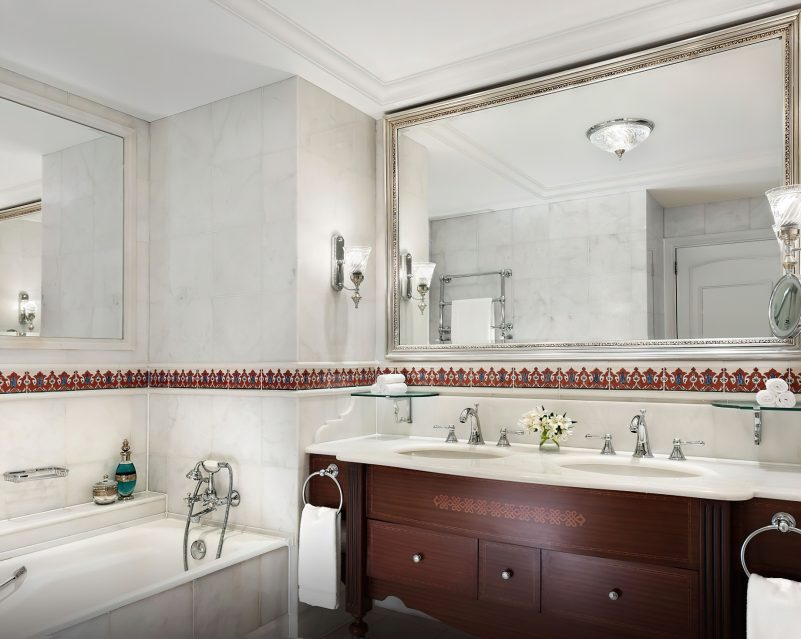 The Ritz-Carlton, Istanbul Hotel - Istanbul, Turkey - Park View Suite Bathroom