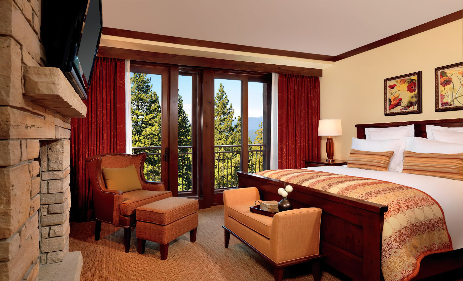 The Ritz-Carlton, Lake Tahoe Resort – Truckee, CA, USA – Four Bedroom Slopeside Residence Bedroom