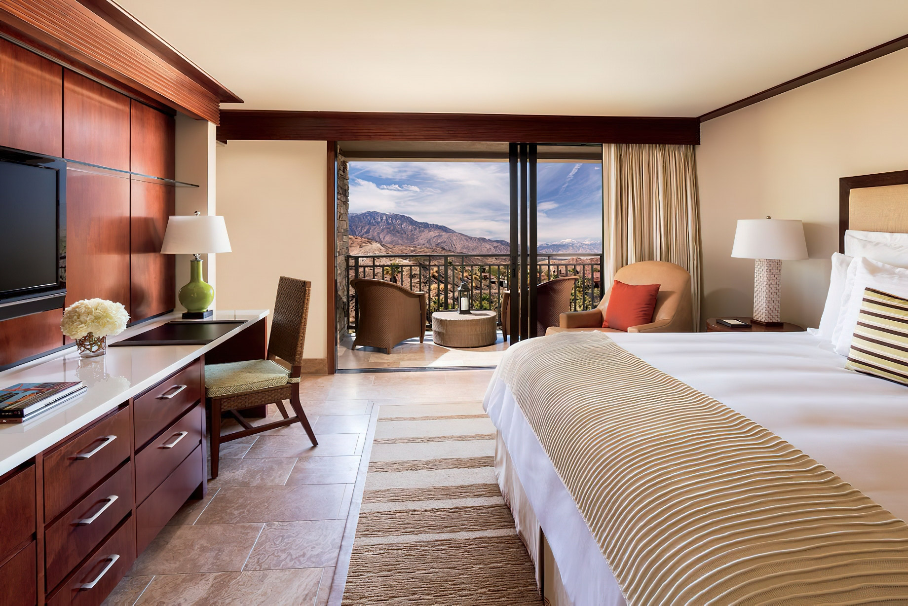 The Ritz-Carlton, Rancho Mirage Resort – Rancho Mirage, CA, USA – Deluxe Resort King Room