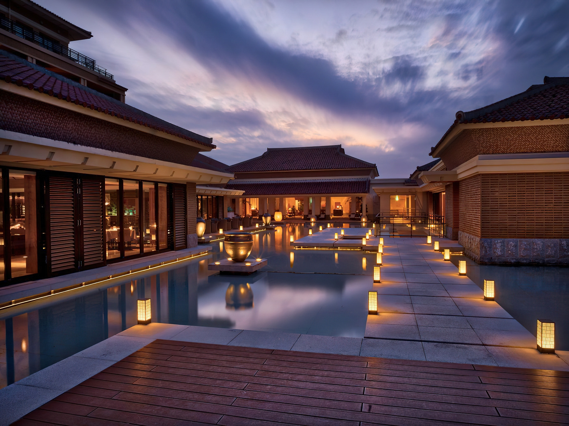 The Ritz-Carlton, Okinawa Hotel – Okinawa, Japan – Exterior Courtyard Sunset