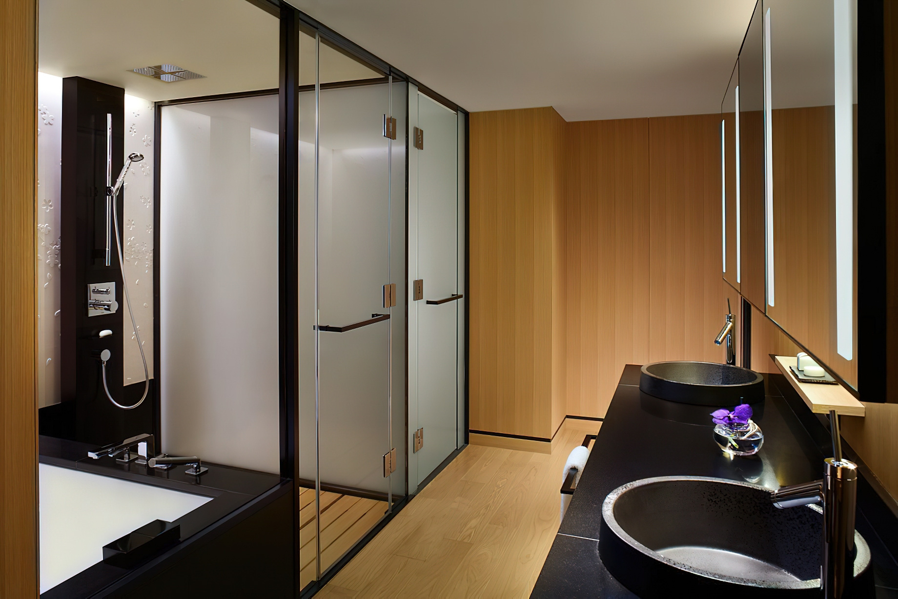 The Ritz-Carlton, Kyoto Hotel – Nakagyo Ward, Kyoto, Japan – Corner Suite KITA Bathroom