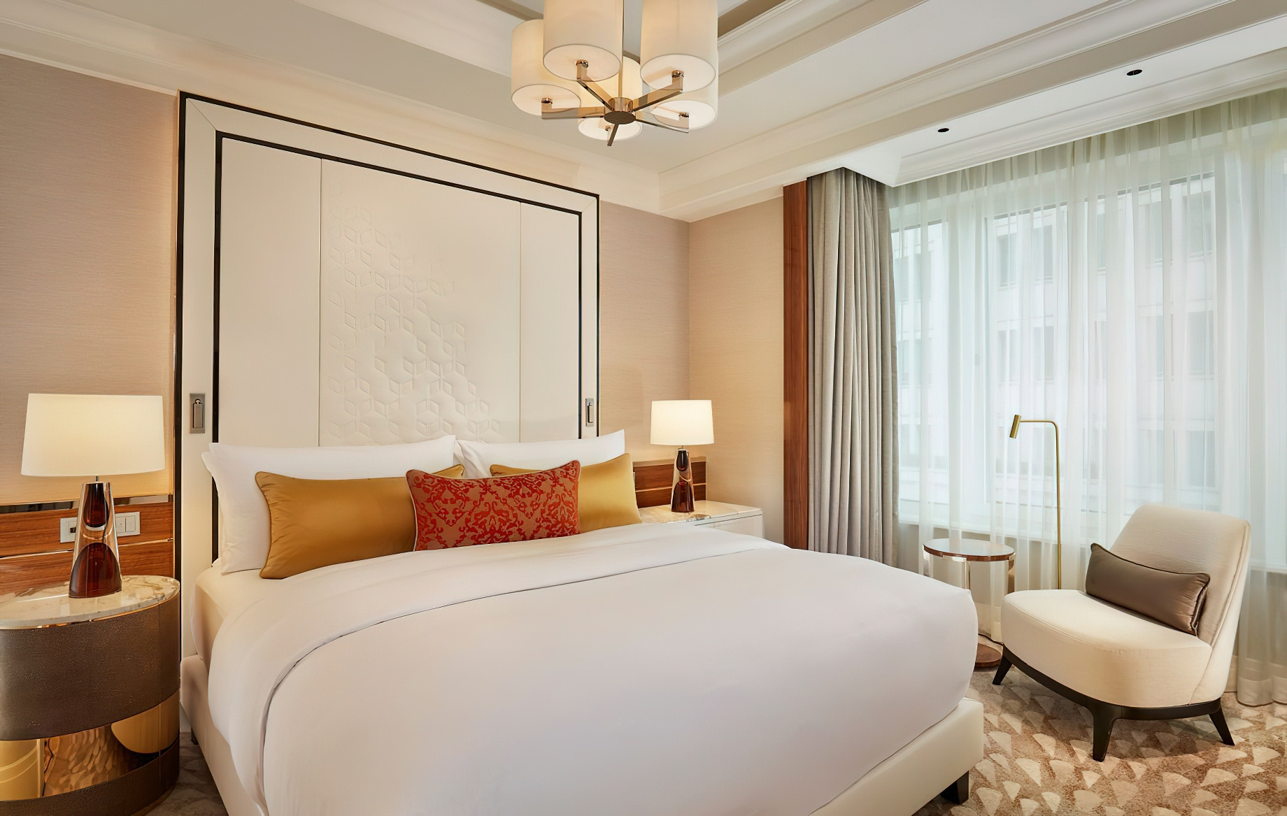 The Ritz-Carlton, Berlin Hotel – Berlin, Germany – The Ritz-Carlton Suite Bed