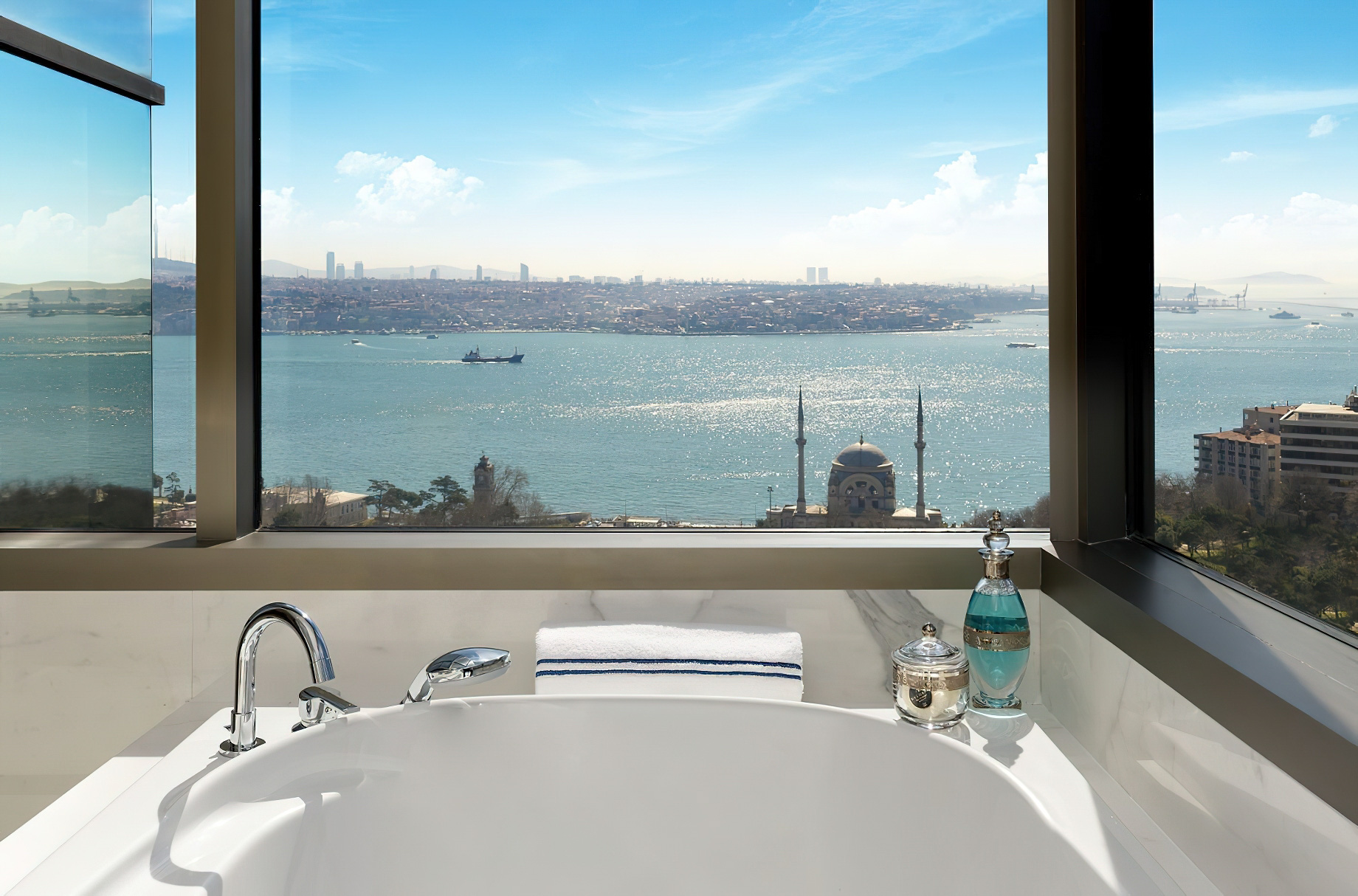 The Ritz-Carlton, Istanbul Hotel – Istanbul, Turkey – The Ritz-Carlton Suite Bathroom Tub View