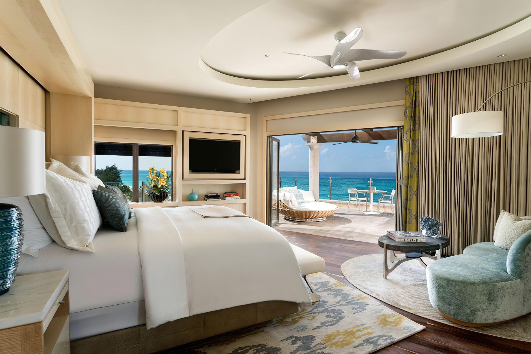 The Ritz-Carlton, Grand Cayman Resort – Seven Mile Beach, Cayman Islands – Grand Cayman Penthouse Bedroom View