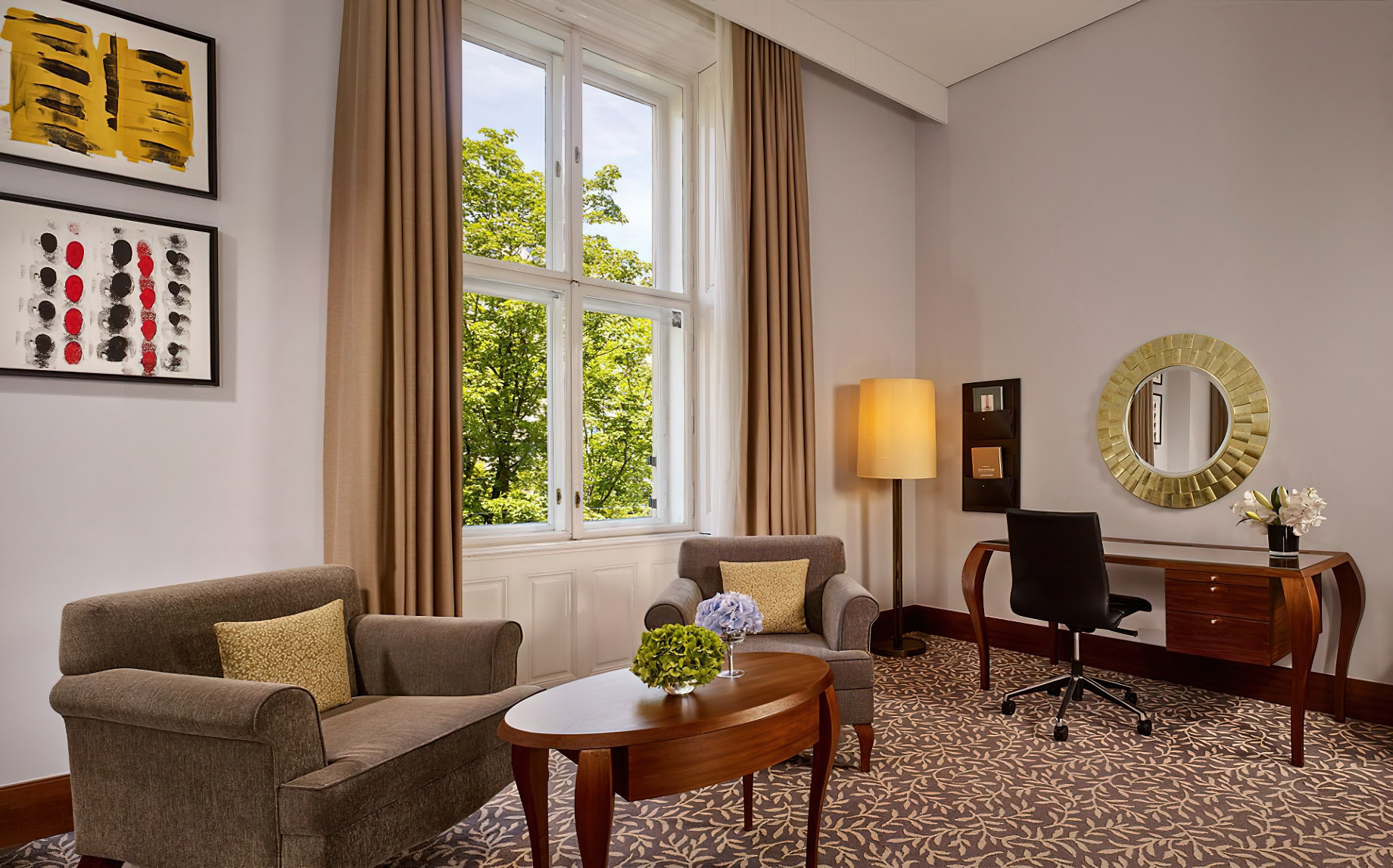 The Ritz-Carlton, Vienna Hotel – Vienna, Austria – Premium Executive Room Interior