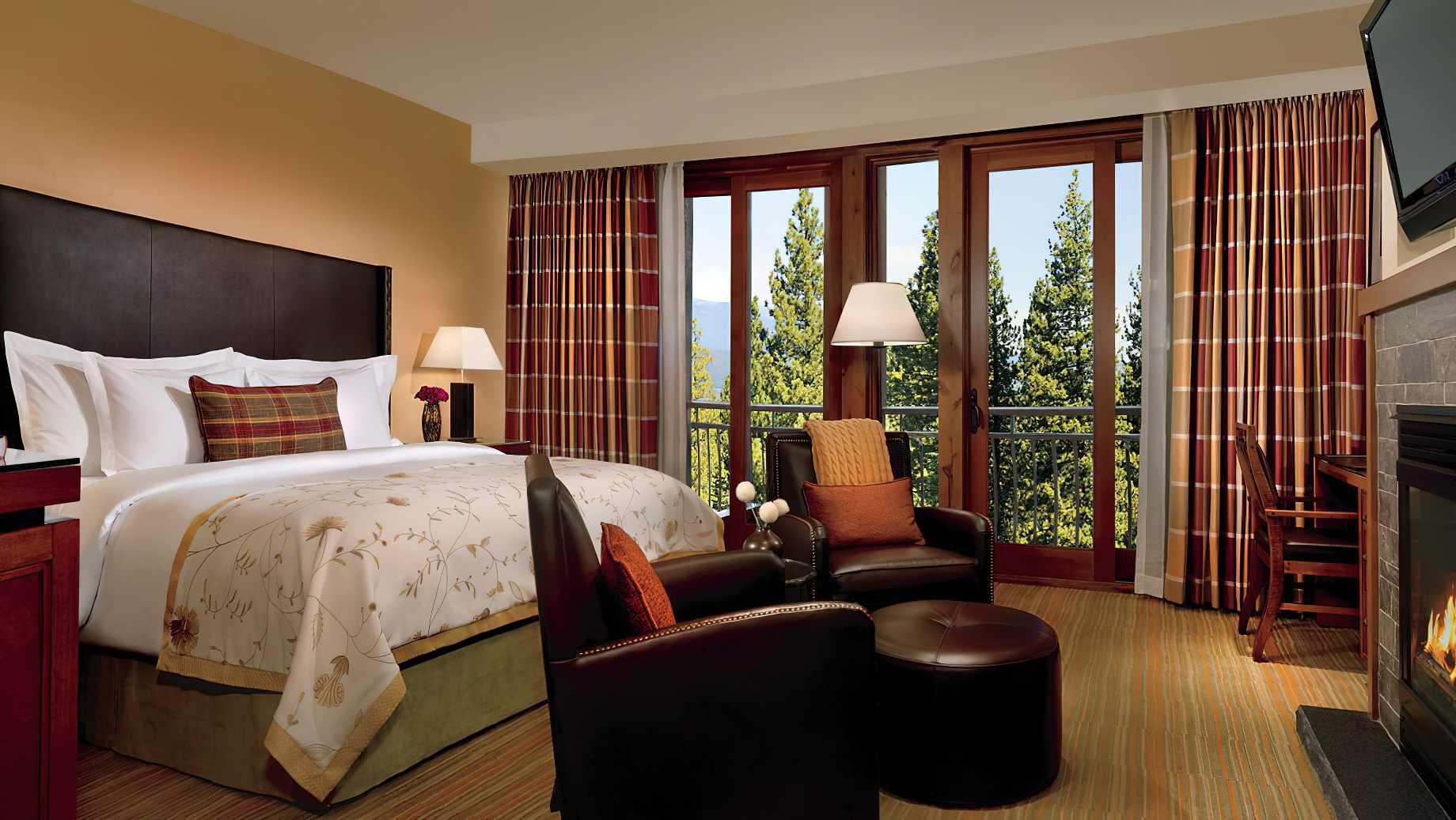 The Ritz-Carlton, Lake Tahoe Resort – Truckee, CA, USA – Deluxe King Guest Room Interior