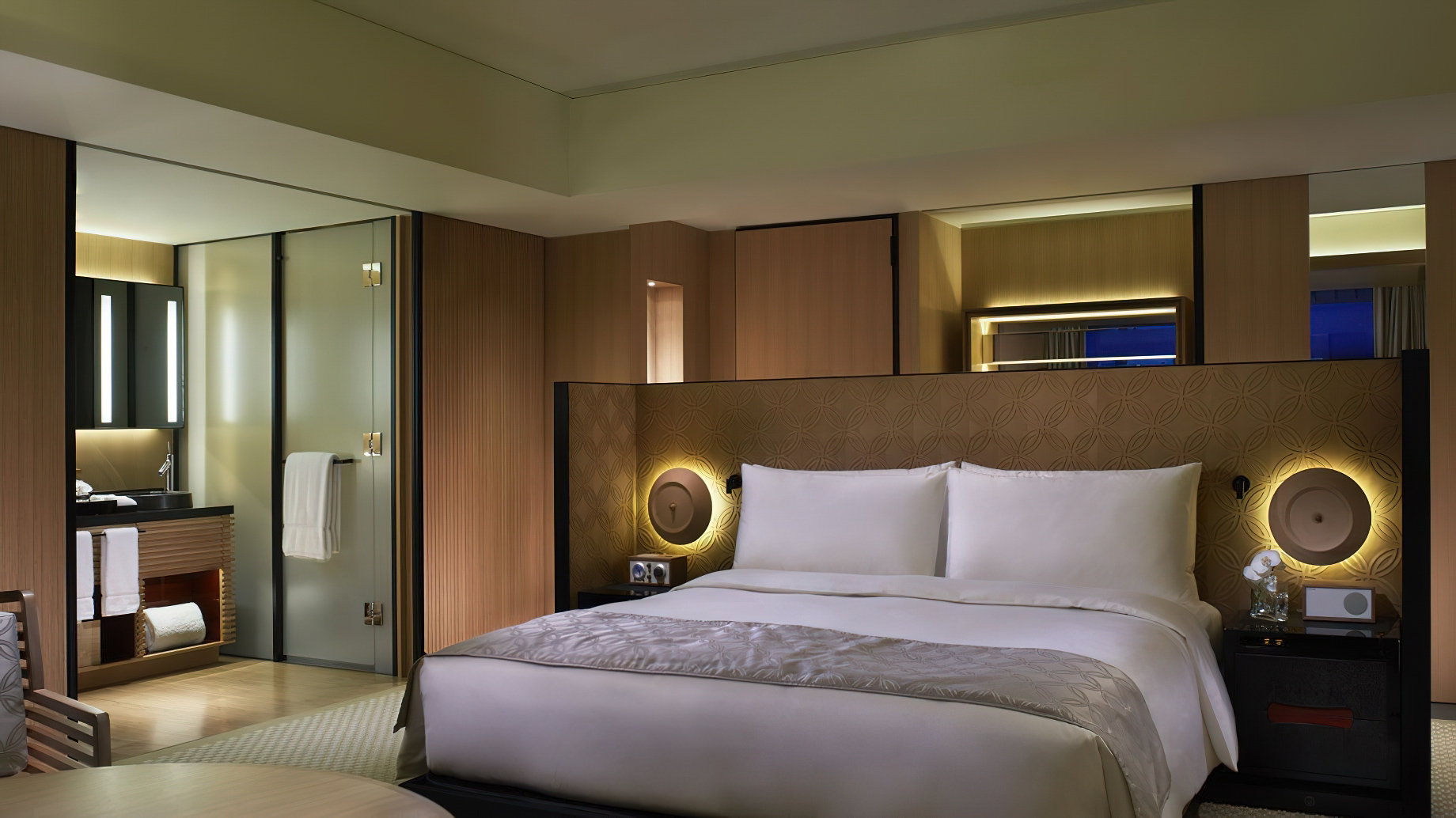 The Ritz-Carlton, Kyoto Hotel – Nakagyo Ward, Kyoto, Japan – Deluxe Kyoto Room