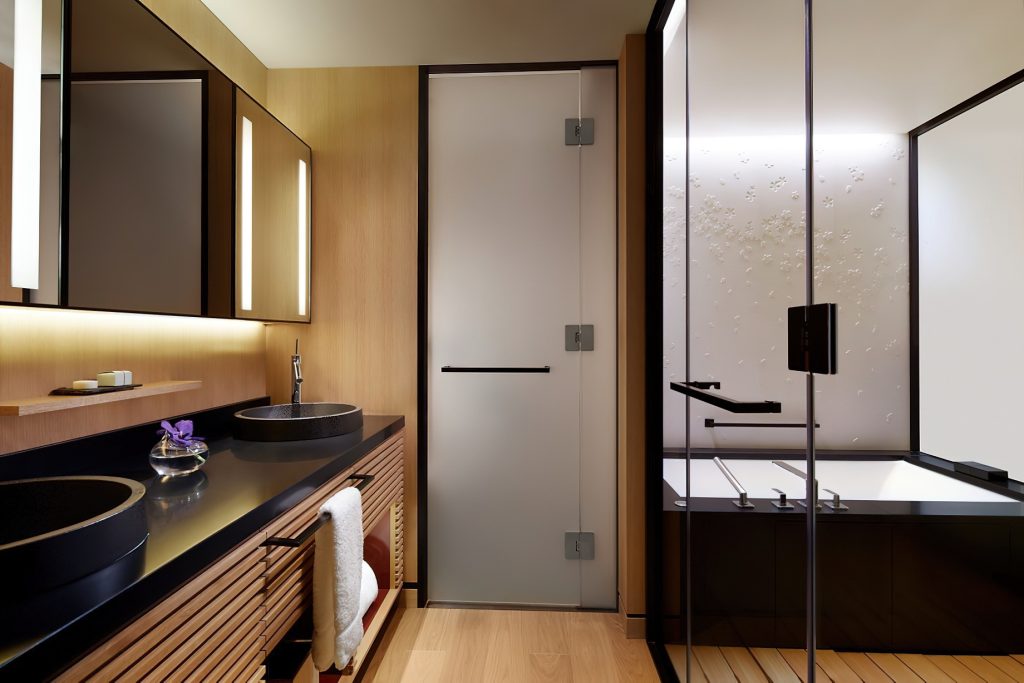 The Ritz-Carlton, Kyoto Hotel - Nakagyo Ward, Kyoto, Japan - Deluxe Garden Room Bathroom