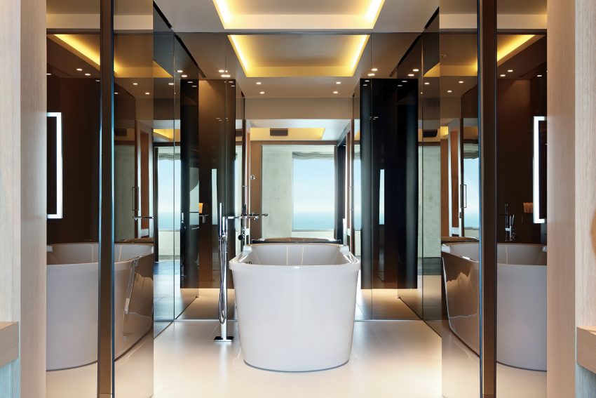 Hotel Arts Barcelona Ritz-Carlton - Barcelona, Spain - Arts Suite Bathroom Tub