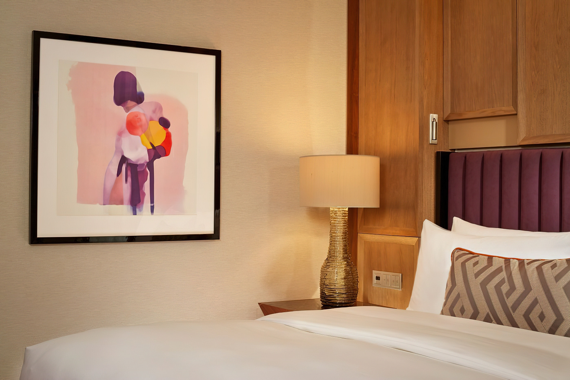 The Ritz-Carlton, Berlin Hotel – Berlin, Germany – Deluxe View Room Decor