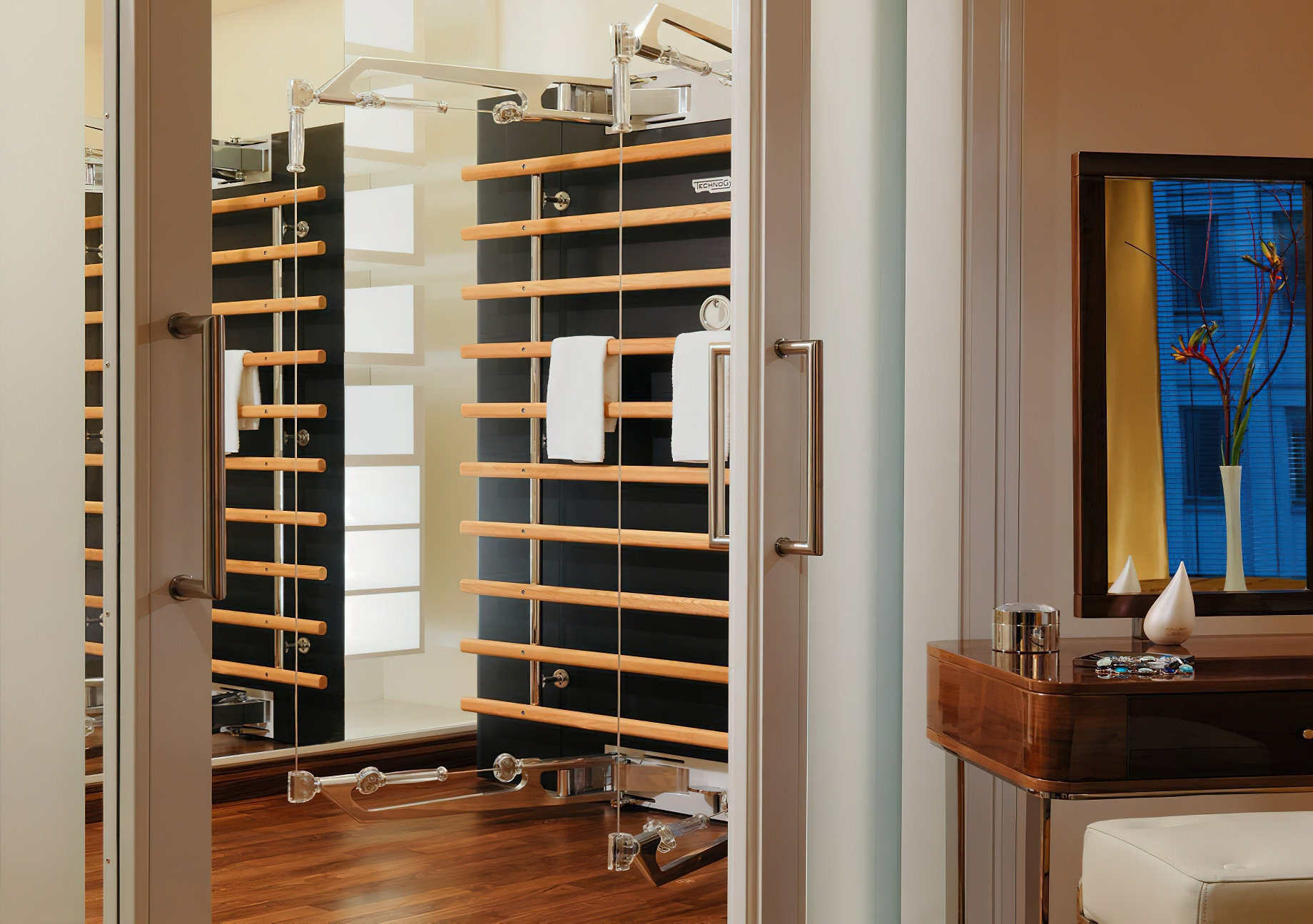 The Ritz-Carlton, Berlin Hotel - Berlin, Germany - The Ritz-Carlton Penthouse Dressing Room