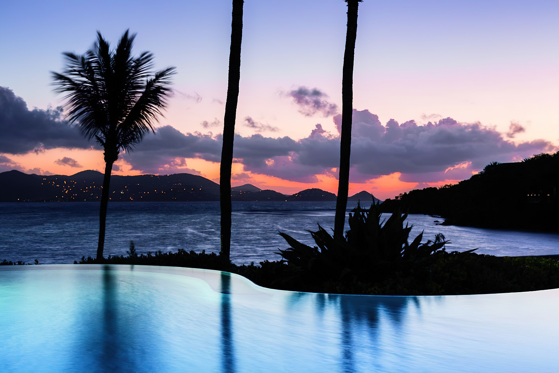 093 – The Ritz-Carlton, St. Thomas Resort – St. Thomas, U.S. Virgin Islands – Infinity Pool Sunset
