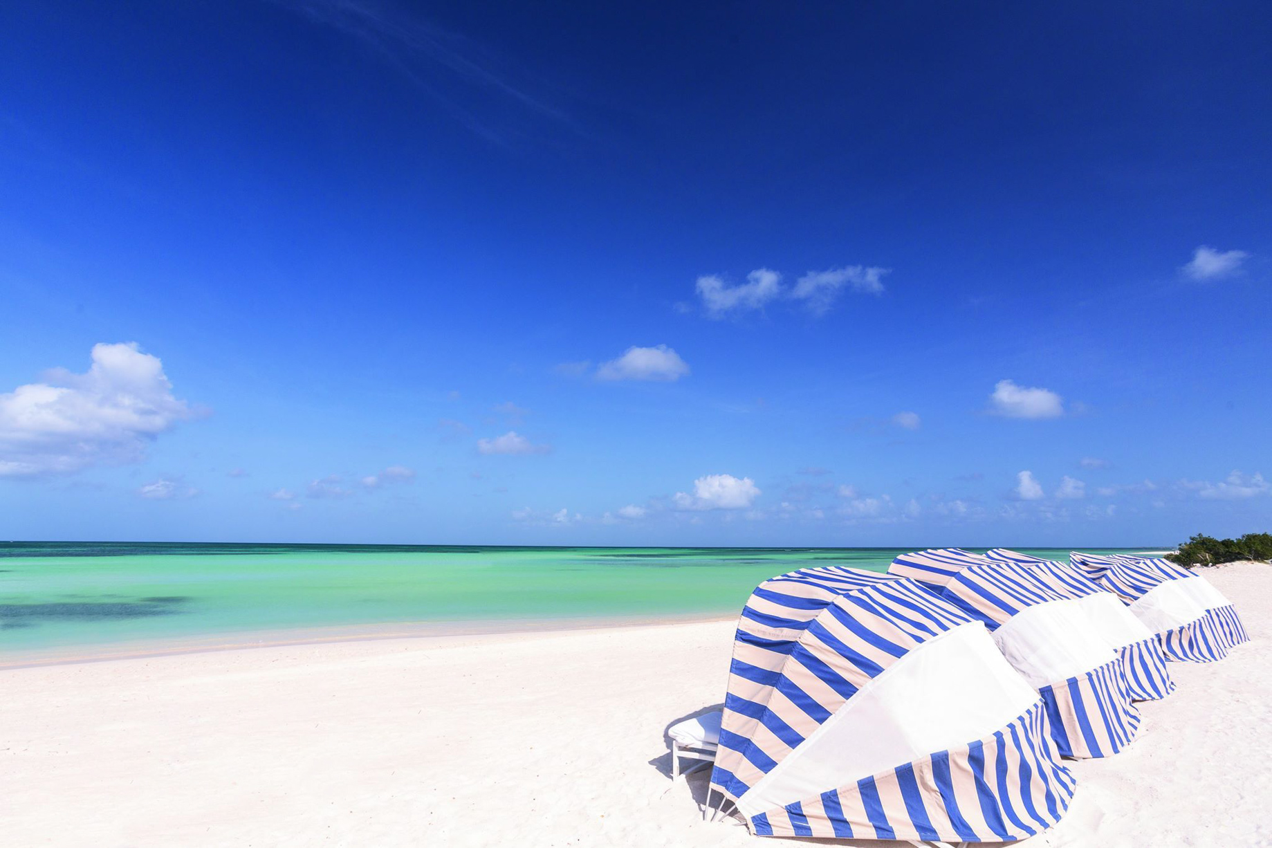 The Ritz-Carlton, Aruba Resort - Palm Beach, Aruba - Beach Lounge Chairs