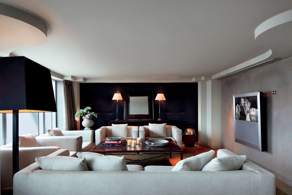 Hotel Arts Barcelona Ritz-Carlton - Barcelona, Spain - Club Lounge Sitting Area