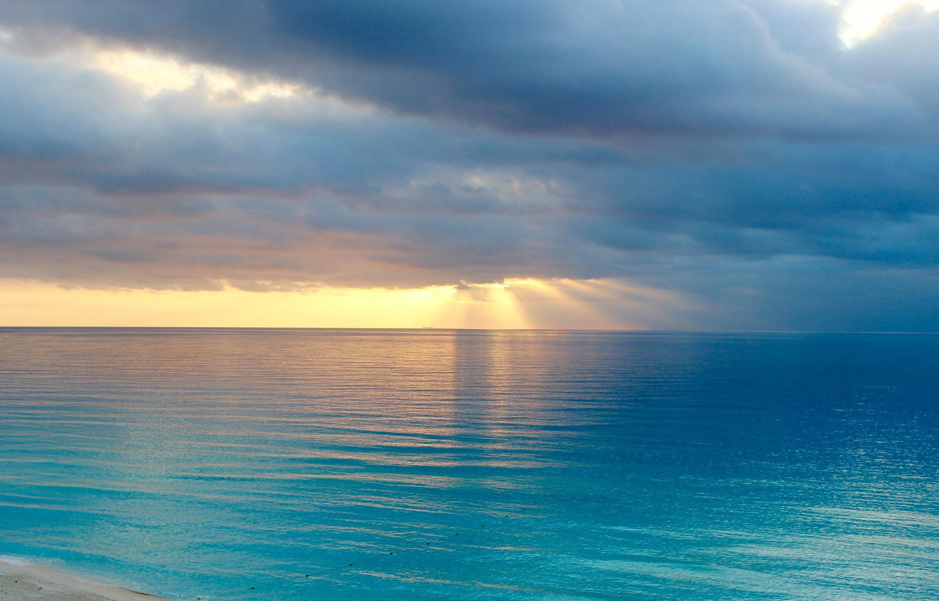 The Ritz-Carlton, Cancun Resort - Cancun, Mexico - Ocean Sunset