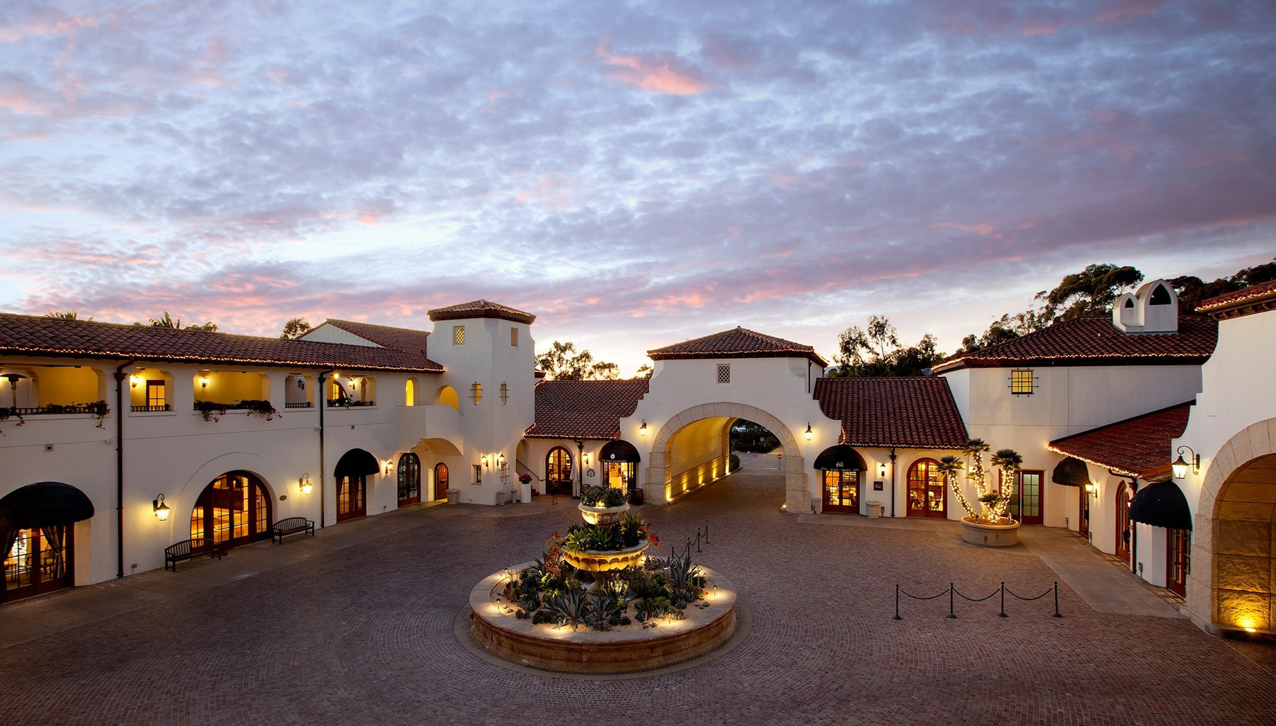 The Ritz-Carlton Bacara, Santa Barbara Resort - Santa Barbara, CA, USA - Bacara Resort Courtyard Sunset