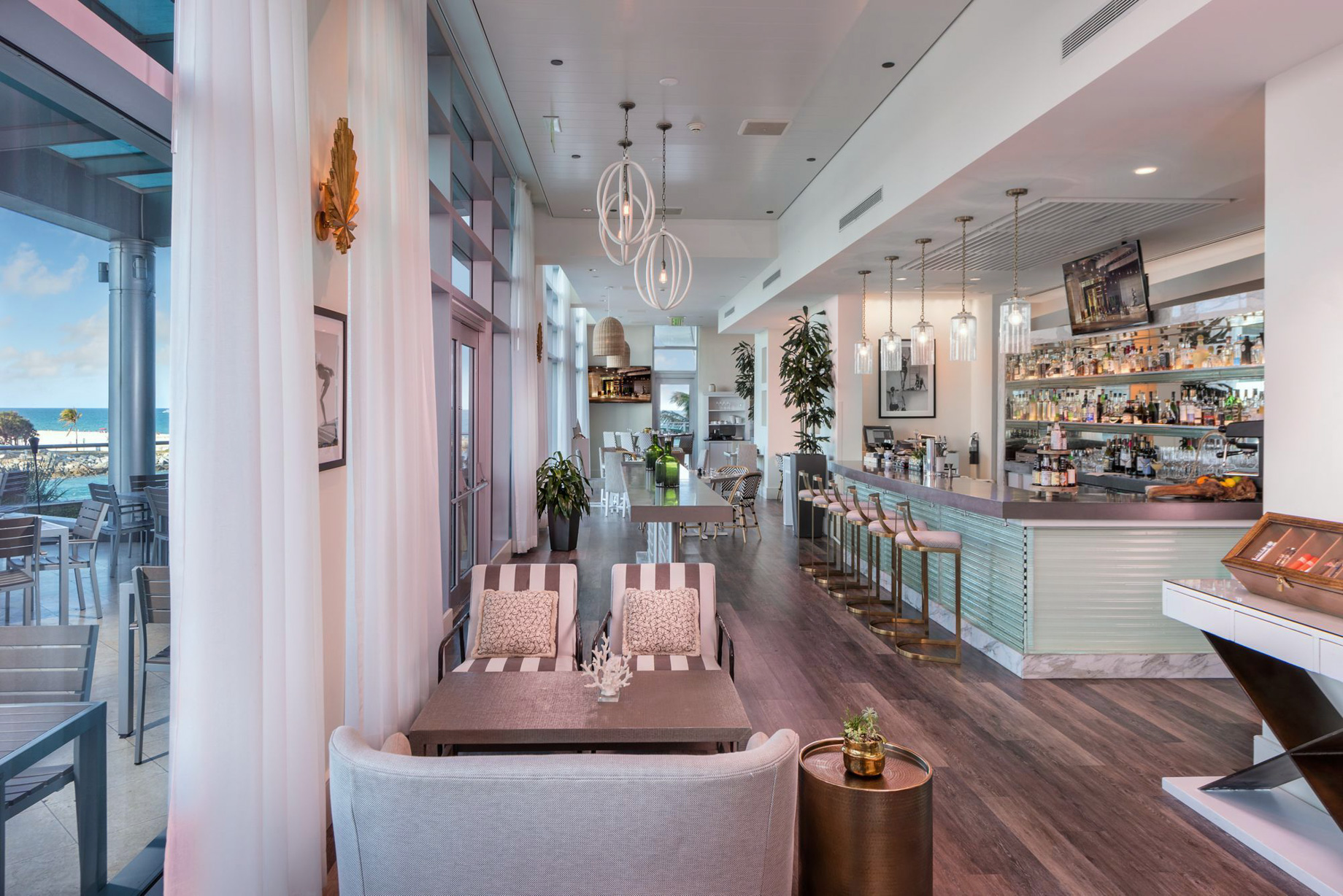 The Ritz-Carlton Bal Harbour, Miami Resort - Bal Harbour, FL, USA - Artisan Beach House Restaurant