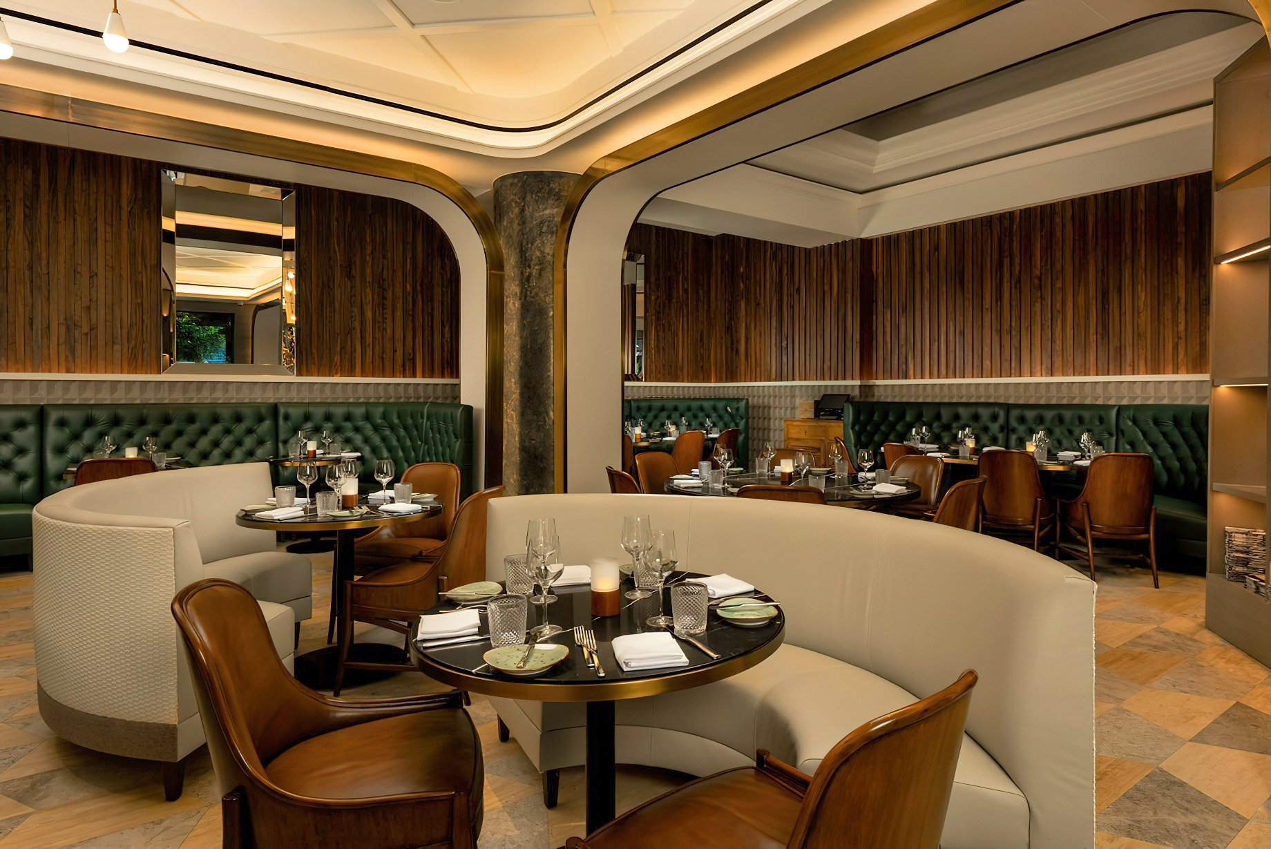 The Ritz-Carlton Coconut Grove, Miami Hotel – Miami, FL, USA – Isabelle’s Grill Room & Garden Restaurant Seating