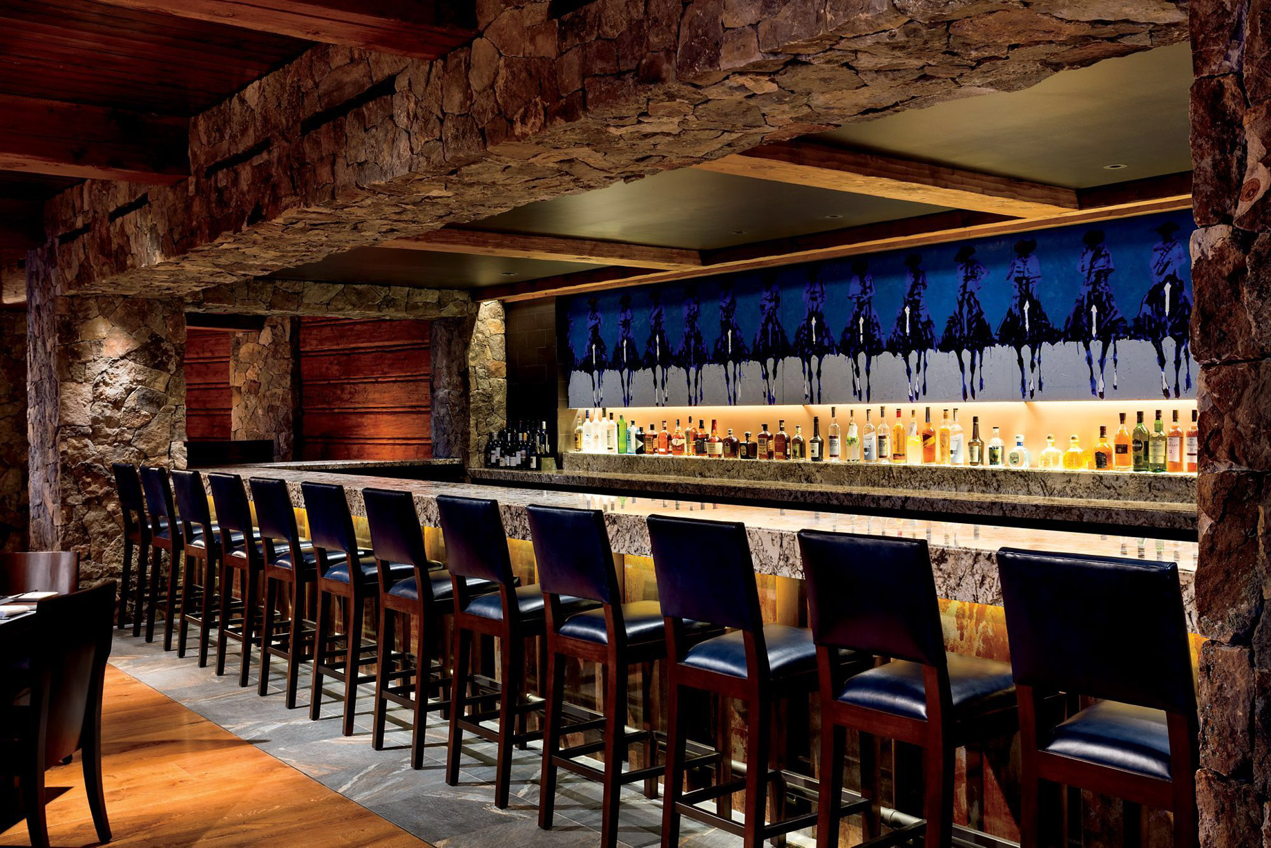 The Ritz-Carlton, Bachelor Gulch Resort – Avon, CO, USA – Buffalos Bar & Restaurant Bar