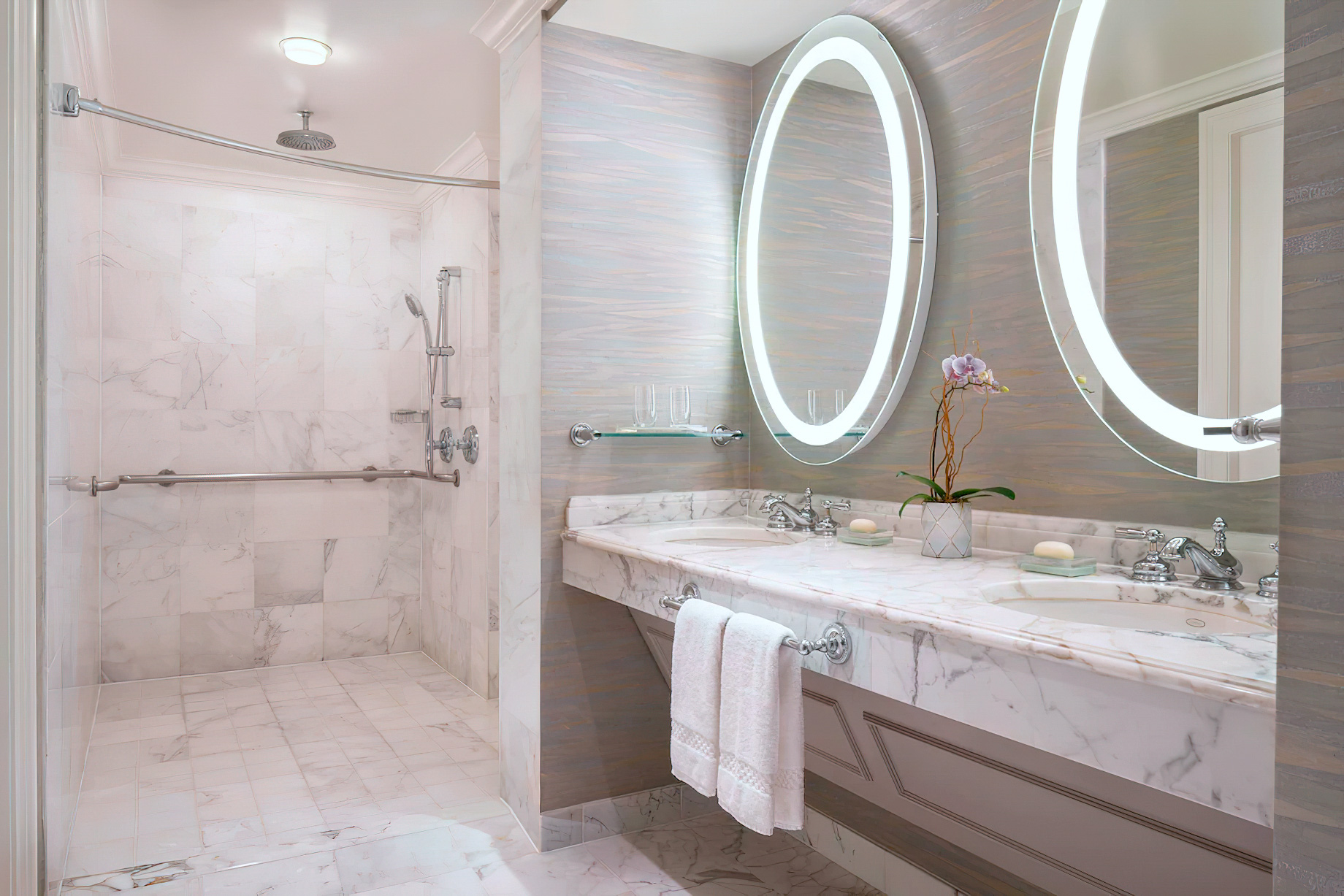 The Ritz-Carlton, Sarasota Hotel – Sarasota, FL, USA – Guest Suite Bathroom