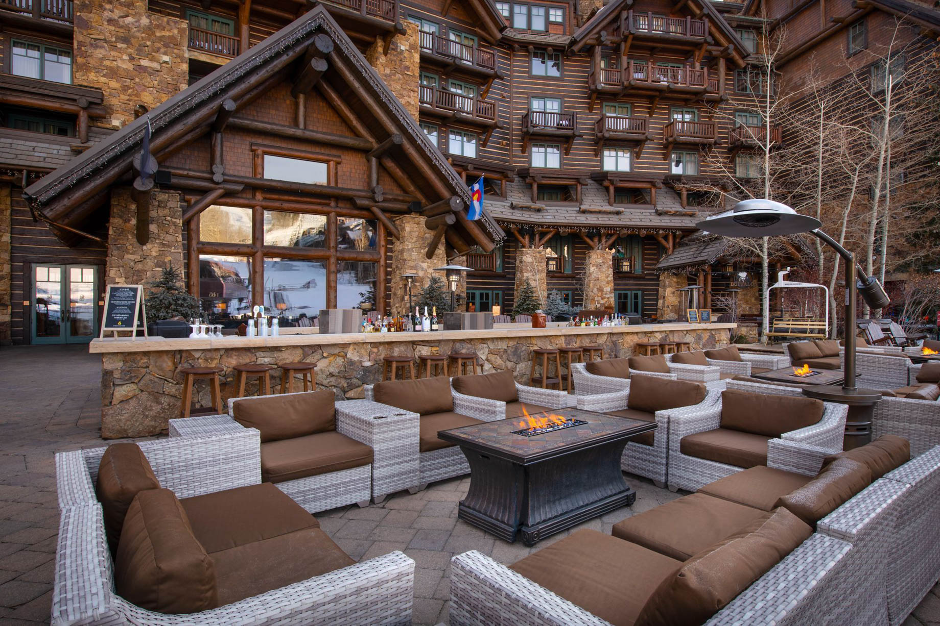 The Ritz-Carlton, Bachelor Gulch Resort – Avon, CO, USA – Daniel’s Grill Fireside Bar