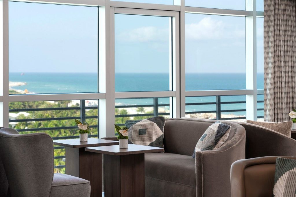 The Ritz-Carlton, South Beach Hotel - Miami Beach, FL, USA - Club Level Lounge