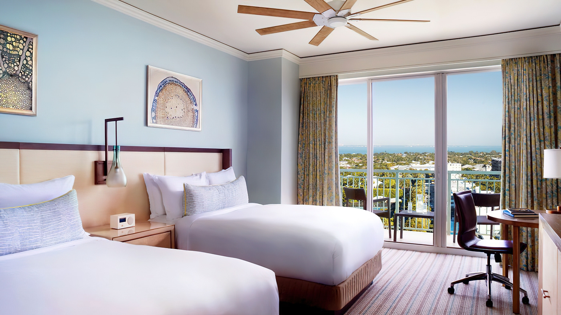 The Ritz-Carlton Key Biscayne, Miami Hotel – Miami, FL, USA – Club Island View Room Double