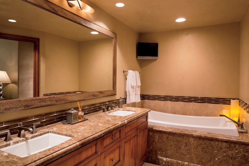 The Ritz-Carlton, Bachelor Gulch Resort - Avon, CO, USA - Three Bedroom Penthouse Bathroom