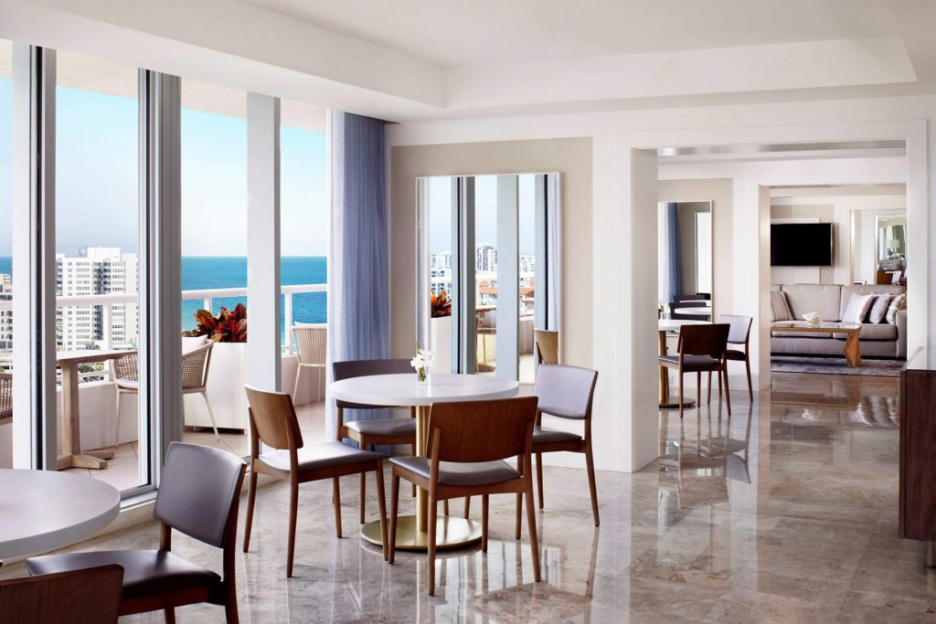 The Ritz-Carlton, Fort Lauderdale Hotel - Fort Lauderdale, FL, USA - Club Lounge