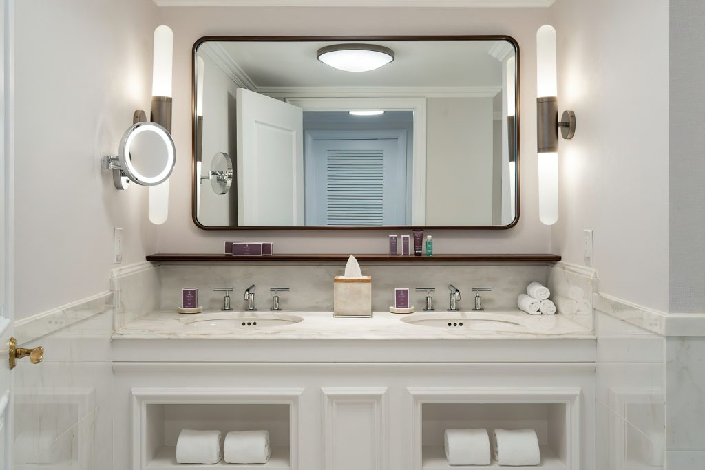 The Ritz-Carlton Orlando, Grande Lakes Resort - Orlando, FL, USA - Executive Suite Bathroom