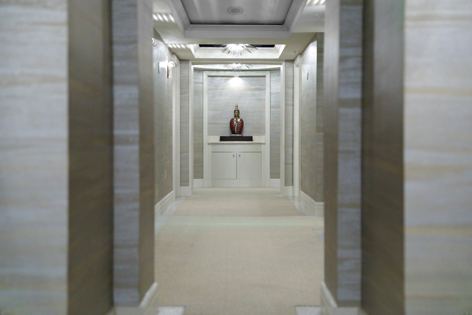 The Ritz-Carlton, South Beach Hotel - Miami Beach, FL, USA - Spa Hallway