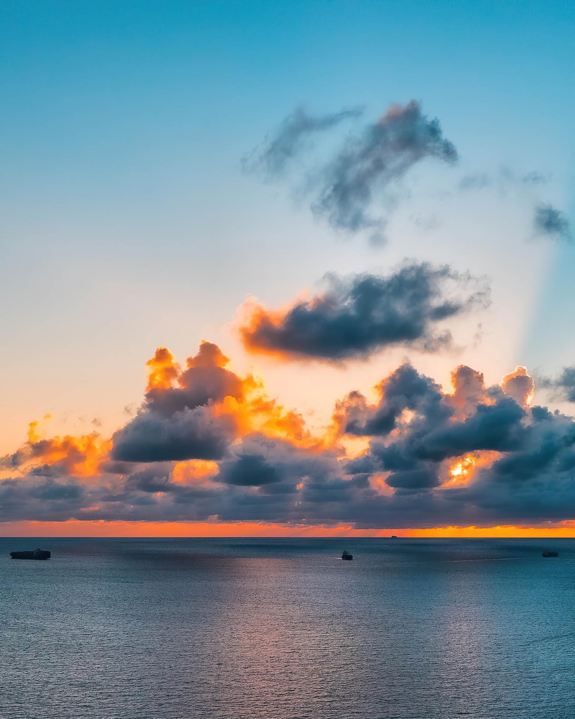 The Ritz-Carlton, South Beach Hotel – Miami Beach, FL, USA – Ocean View Sunset